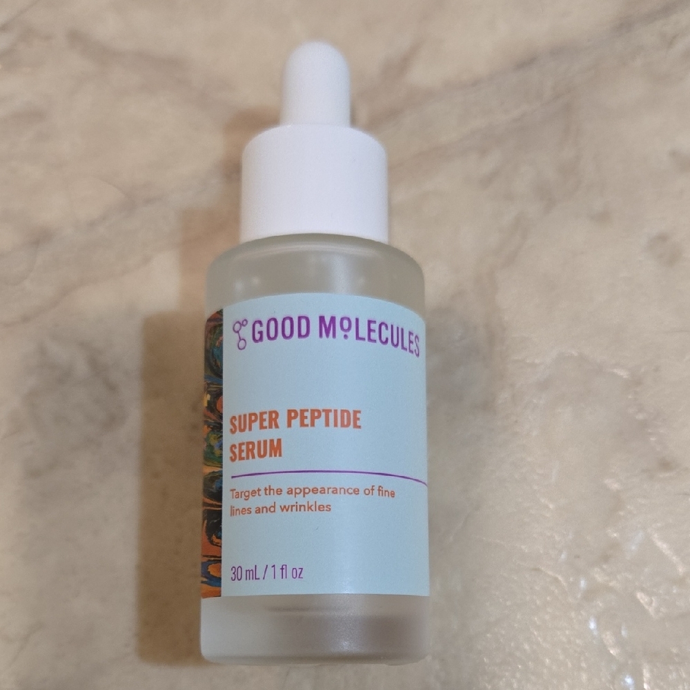 Good Molecules super peptide serum